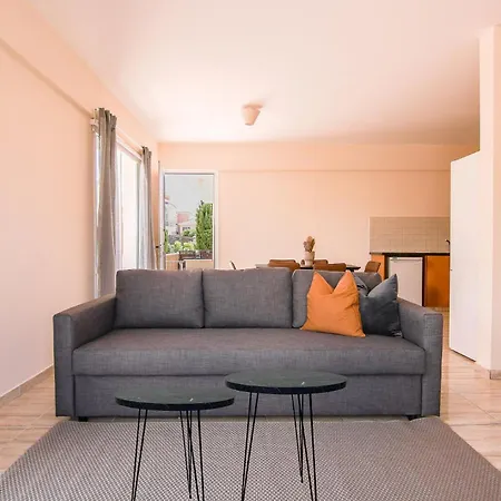 Apartamento Phaedrus Living: Universal Flat Alina *